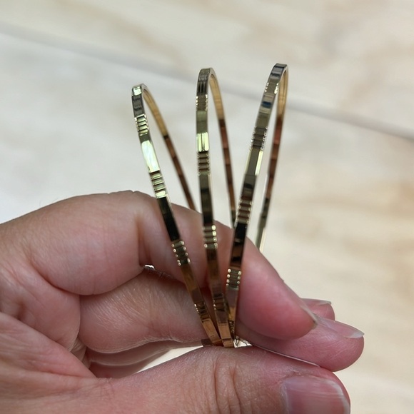 18K Gold Plated Set of 3 Bangles - Picture 3 of 5